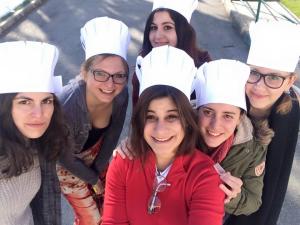 MIX DE COCINA TURCA, PORTUGUESA, ITALIANA POLACA Y ESPAÑOLA EN EL ARRIVAL- ORAHOVICA