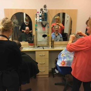 big_EOi-UJIwO-volonterke s korisnicima 2